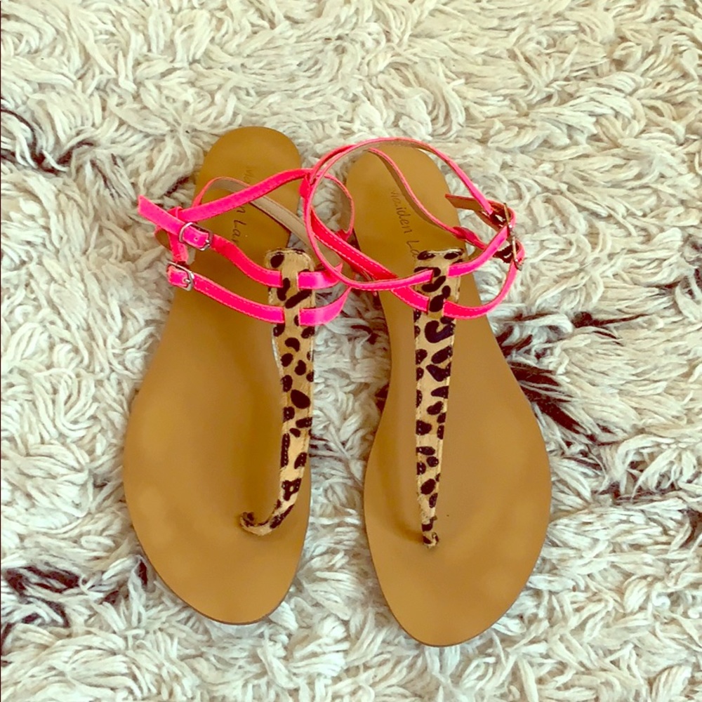 Maiden Lane Leopard/pink T-Strap Sandals